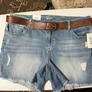Style & Co Jean shorts - Size 16W